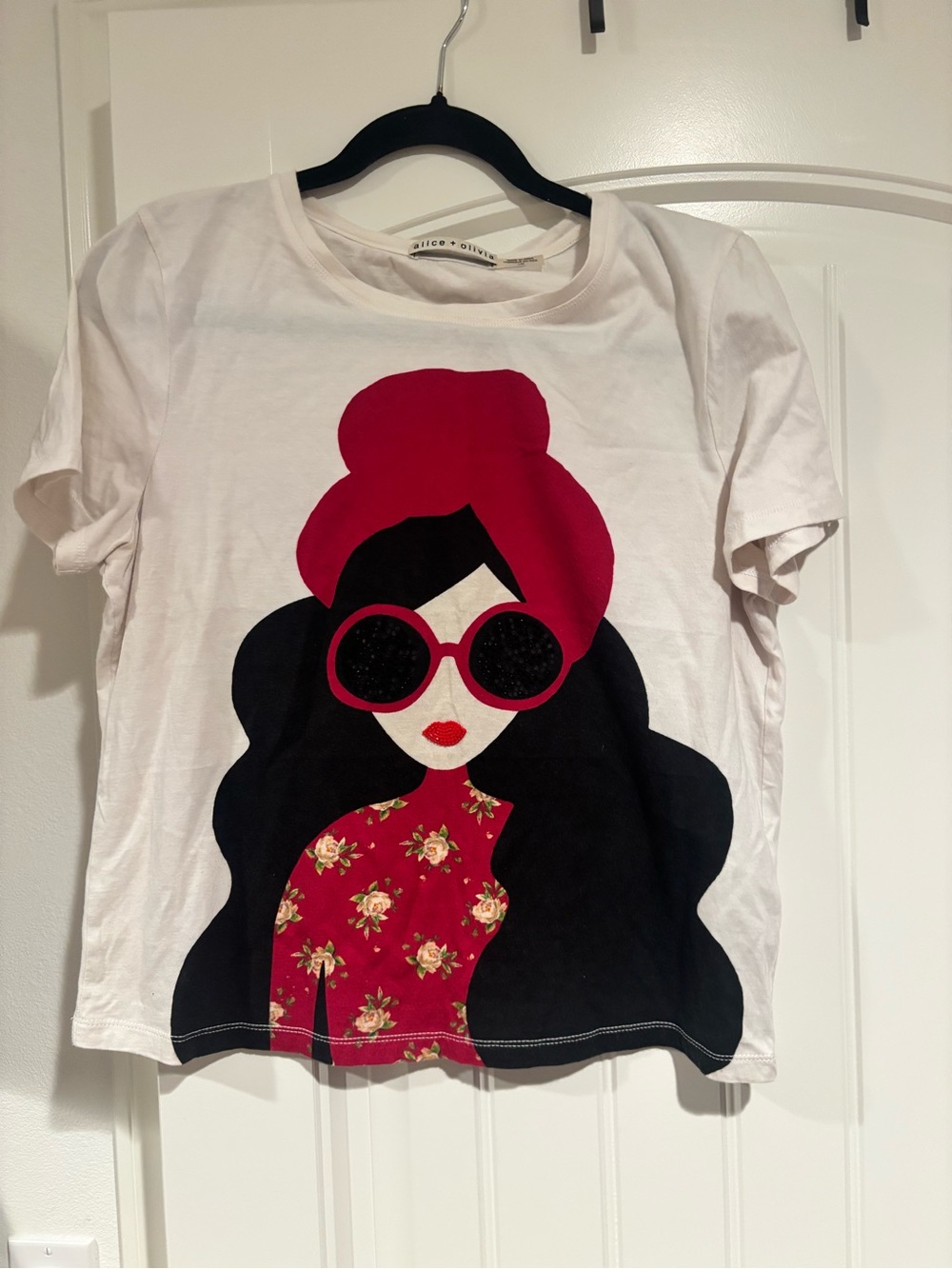 Alice + Olivia Stace Face White Tee with Red and Black Graphic